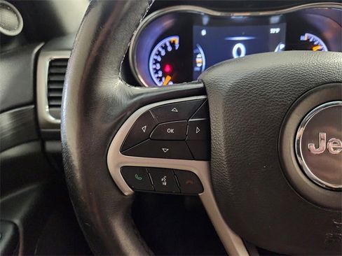 Used 2019 Jeep Grand Cherokee Altitude image 26