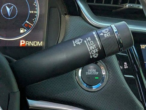 Used 2013 Cadillac XTS Premium image 7