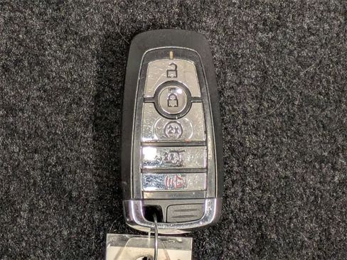 Used 2022 Lincoln Corsair FWD w/ Premium Package image 44