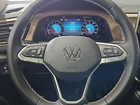 New 2026 Volkswagen Atlas SE image 36