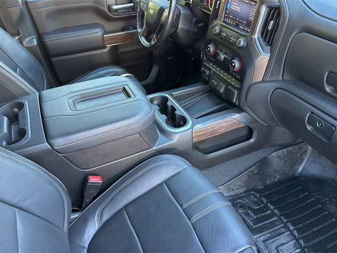 Used 2022 Chevrolet Silverado 3500 High Country image 21