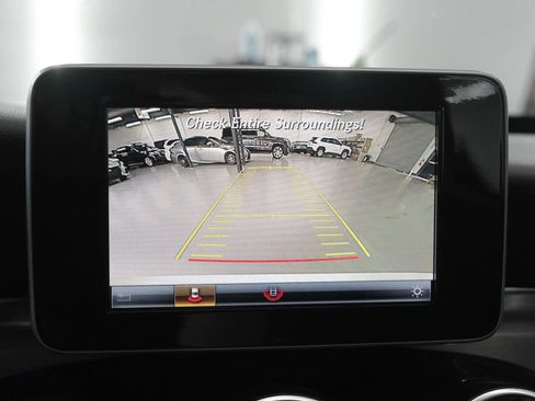 Used 2018 Mercedes-Benz C 300 Sedan image 26