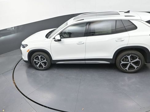New 2026 Volkswagen Tiguan SE AWD/4WD image 16