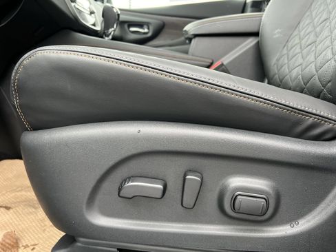 Used 2024 Nissan Murano Platinum w/ Cargo Package AWD/4WD image 21