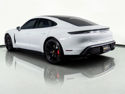 Used 2024 Porsche Taycan GTS w/ Premium Package (P6U) image 31