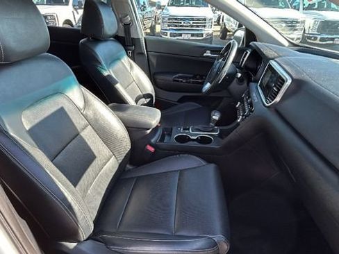 Used 2020 Kia Sportage EX w/ Option Group 15 image 11