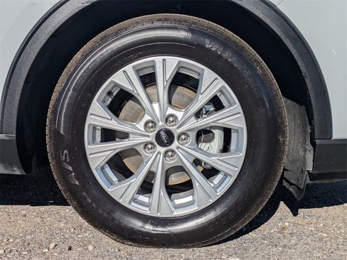 Used 2023 Ford Escape Active w/ Cold Weather Package image 10