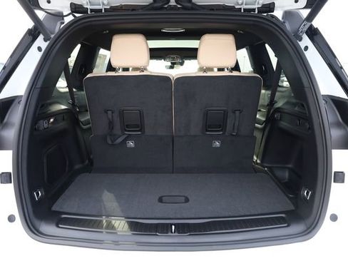 New 2026 Jeep Grand Cherokee L Limited image 30