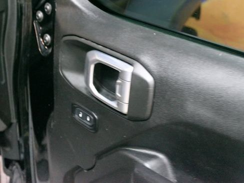 Used 2023 Jeep Wrangler Unlimited Sport AWD/4WD image 11