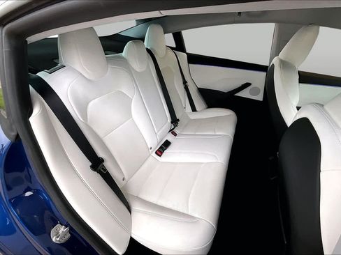 Used 2025 Tesla Model 3 Long Range RWD image 16