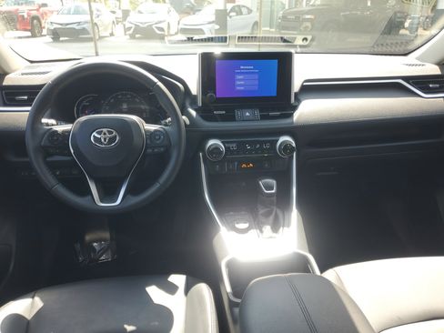 Certified 2023 Toyota RAV4 XLE Premium AWD/4WD image 11