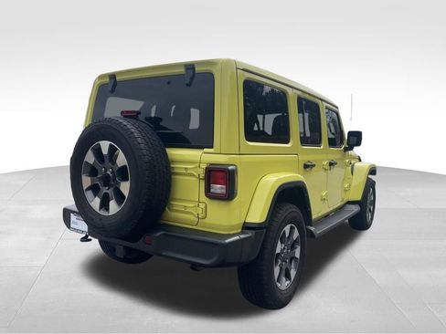 Used 2022 Jeep Wrangler Unlimited Sahara image 5