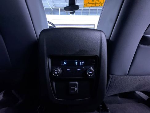 Used 2023 Buick Enclave Essence w/ Experience Buick Package AWD/4WD image 39