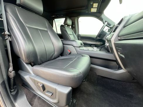 Used 2021 Ford Expedition Max XLT RWD image 21
