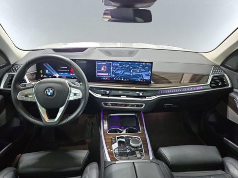 Used 2026 BMW X7 xDrive40i AWD/4WD image 13