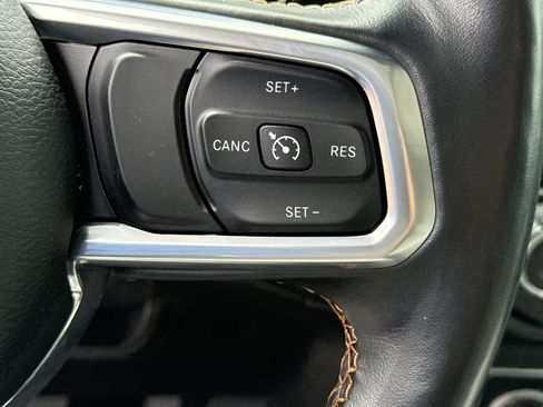 Used 2021 Jeep Gladiator Overland AWD/4WD image 24
