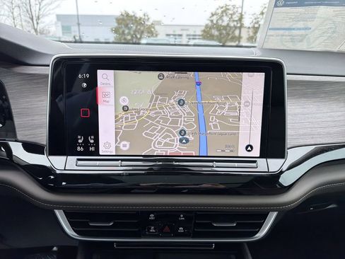 New 2026 Volkswagen Atlas SEL image 32