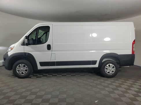 Used 2024 RAM ProMaster 2500 w/ Quick Order Package 22G SLT image 7