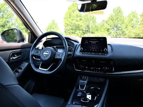Used 2023 Nissan Rogue SL AWD/4WD image 19