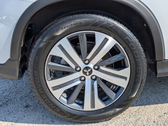 Used 2025 Mitsubishi Outlander Sport ES AWD/4WD image 12