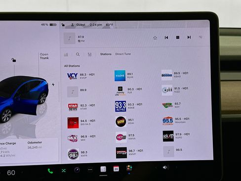 Used 2023 Tesla Model Y Long Range image 18