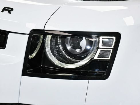 Used 2025 Land Rover Defender 110 S AWD/4WD image 75