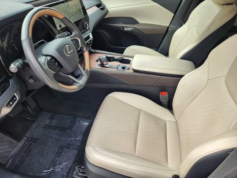Used 2024 Lexus RX 350 Premium Plus w/ Convenience Package FWD image 3