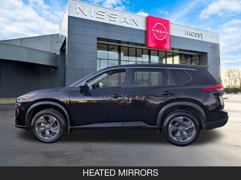 Certified 2025 Nissan Rogue SV image 5