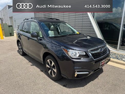 Used 2018 Subaru Forester 2.5i Limited AWD/4WD image 1