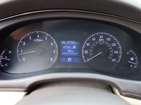 Used 2010 Hyundai Genesis 4.6 image 40