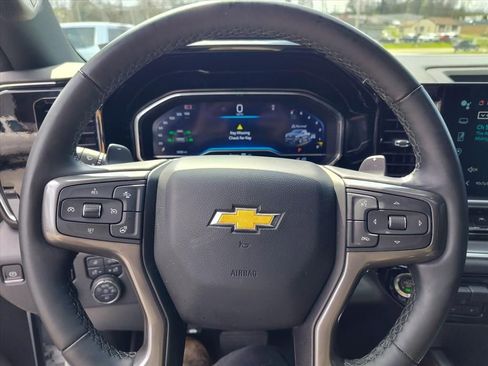 Used 2024 Chevrolet Silverado 1500 High Country w/ High Country Premium Package image 17