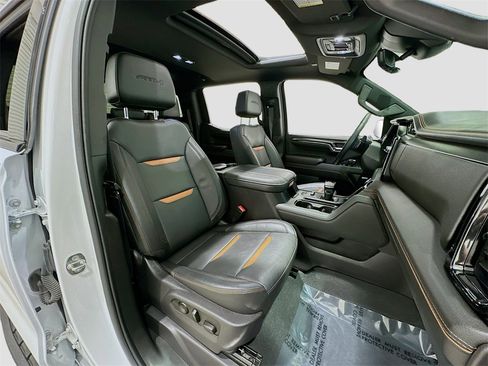 Used 2024 GMC Sierra 1500 AT4 w/ Technology Package image 30