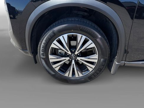 Used 2023 Nissan Rogue SV FWD image 9