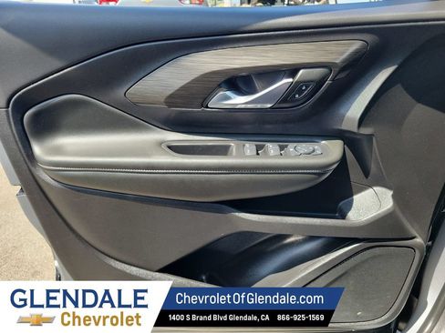 Certified 2024 GMC Terrain SLE FWD image 35