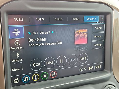 Used 2021 Chevrolet Silverado 1500 High Country w/ Z71 Off-Road Package image 23