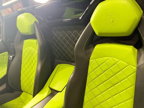 Used 2015 Lamborghini Aventador LP 700-4 image 22