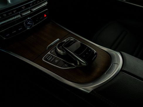 Used 2024 Mercedes-Benz G 550 G 550 image 38