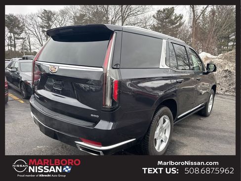 Used 2022 Cadillac Escalade Premium Luxury w/ Performance Package image 7