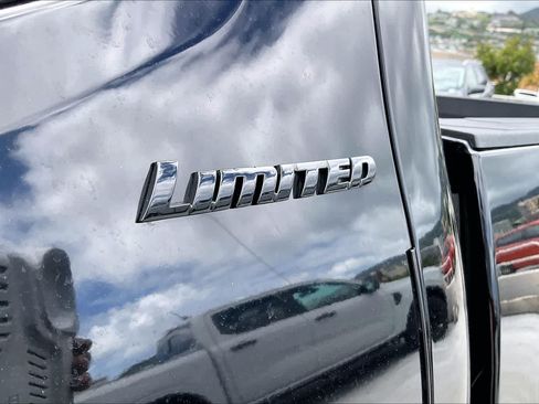 Used 2023 Toyota Tacoma Limited w/ Nightshade Package AWD/4WD image 7