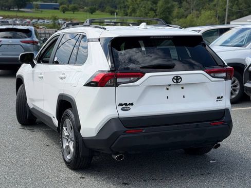 Used 2025 Toyota RAV4 XLE w/ Convenience Package AWD/4WD image 3