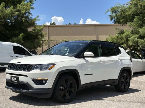 Used 2021 Jeep Compass Latitude FWD image 8