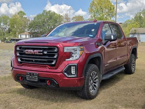 Used 2021 GMC Sierra 1500 AT4 w/ AT4 Value Package AWD/4WD image 3