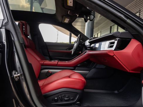 Certified 2023 Porsche Taycan Turbo S AWD/4WD image 45