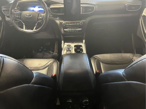 Used 2020 Ford Explorer ST w/ ST Street Pack image 16