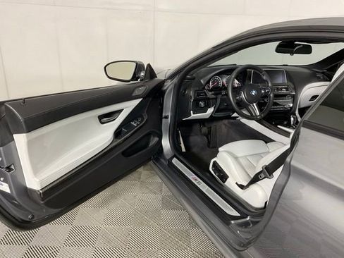 Used 2017 BMW M6 Coupe RWD image 26