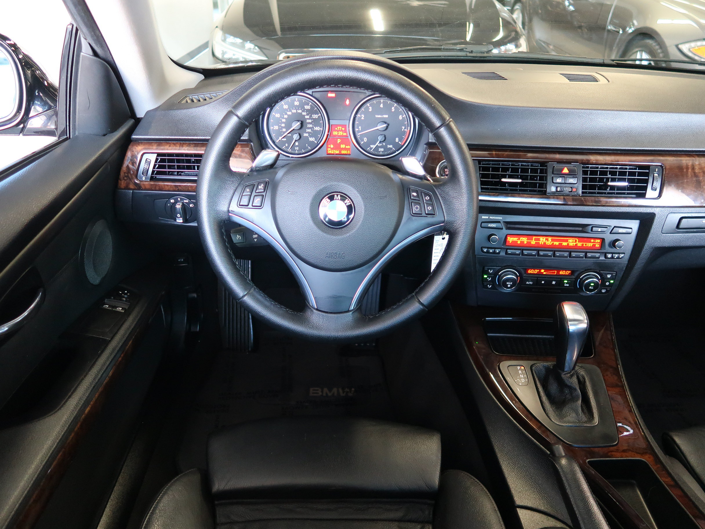 Used 2010 BMW 335i Coupe RWD image 12