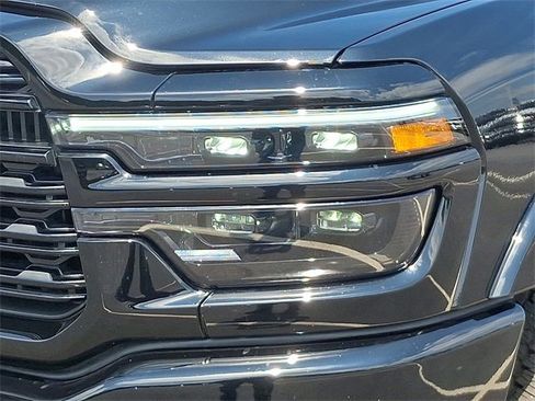 Used 2025 RAM 2500 Limited image 9