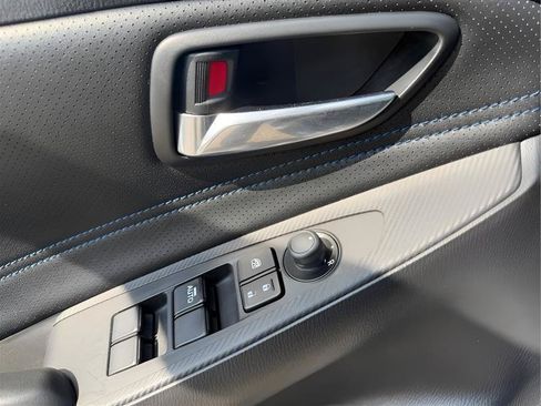 Used 2019 Toyota Yaris XLE FWD image 18