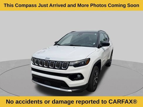 Used 2024 Jeep Compass Limited AWD/4WD image 2