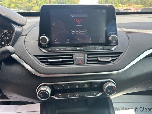 Used 2019 Nissan Altima 2.5 SR w/ SR Premium Package image 14